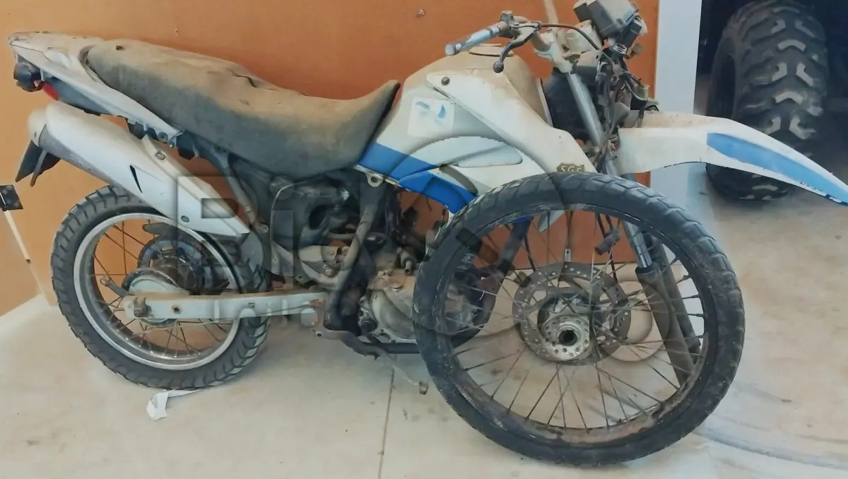 LOTE 006 - MOTOCICLETA HONDA/NXR150 BROS KS Fabricação/Modelo: 2009/2009