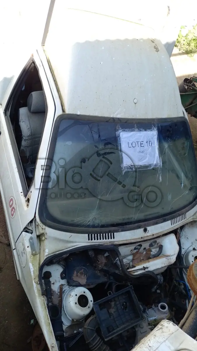 LOTE 010 - Fiat, MOD. Fiorino furgão, ano 2002