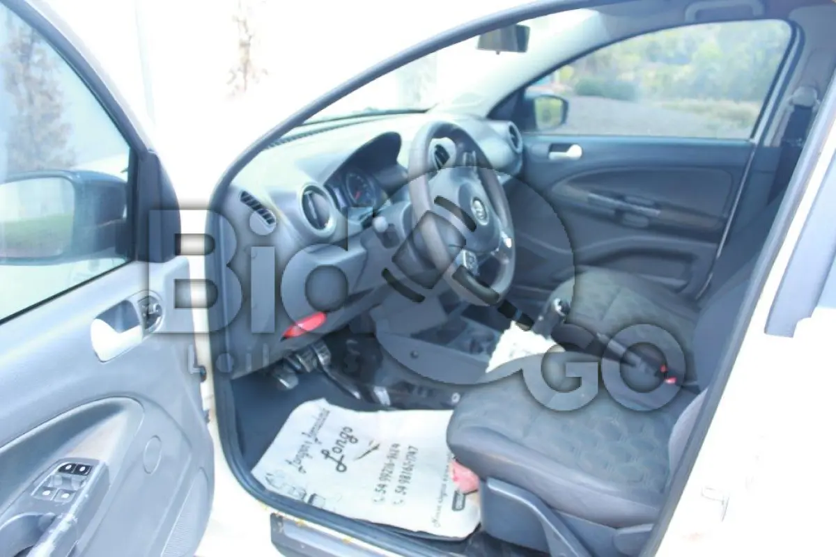 LOTE 007 - Um Automóvel GOL1.6 Seleção  marca Volkswagen, ano/modelo 2014