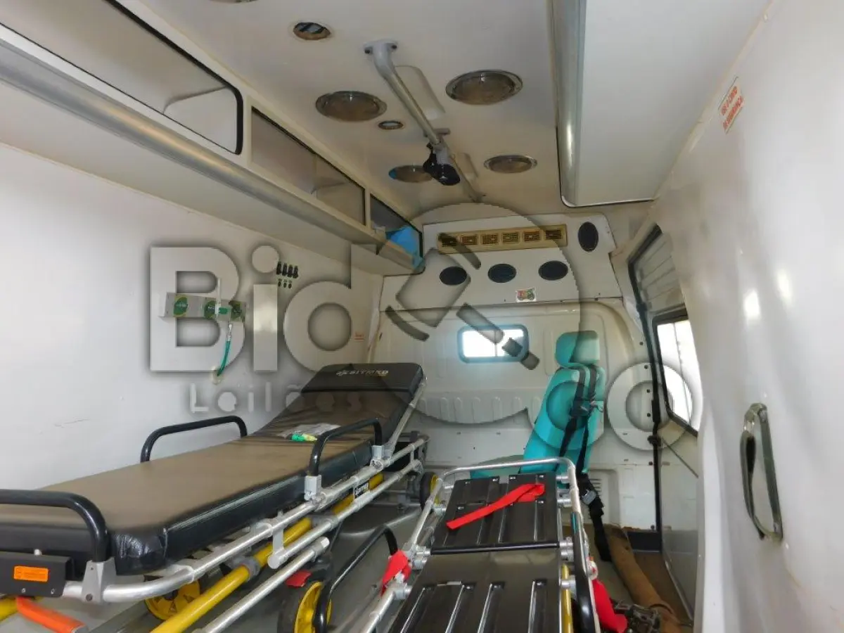 LOTE 006 - AMBULÂNCIA I/FORD TRANSIT TCA AMB, Ano/modelo:2011/2011