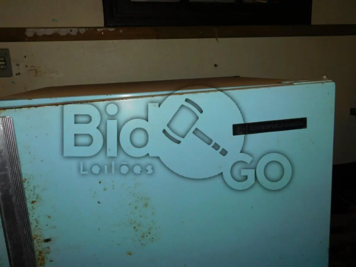 LOTE 018 - Diversos itens sucateados
