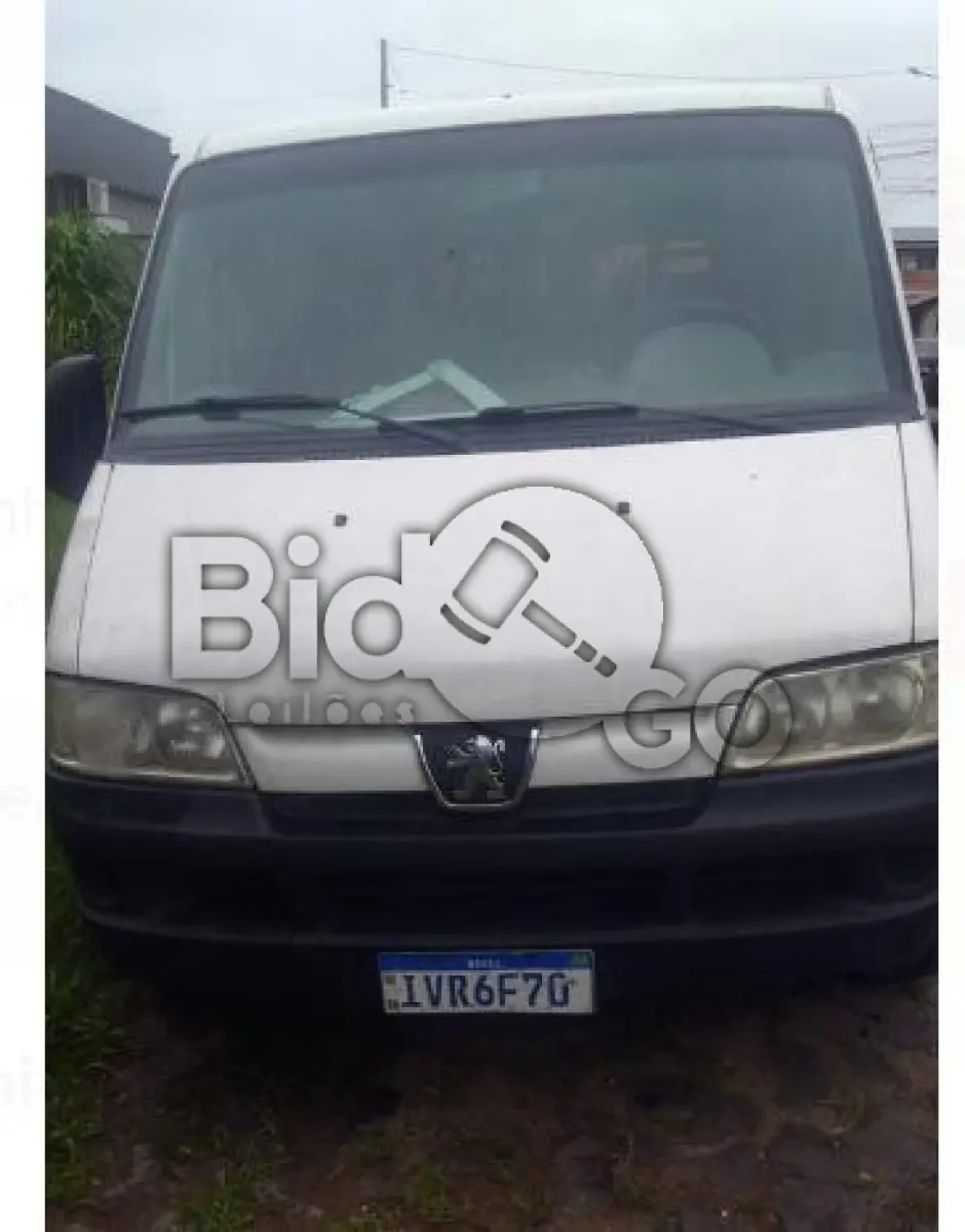 LOTE 001 - Peugeot Boxer 2.3, ano/modelo 2014/2014