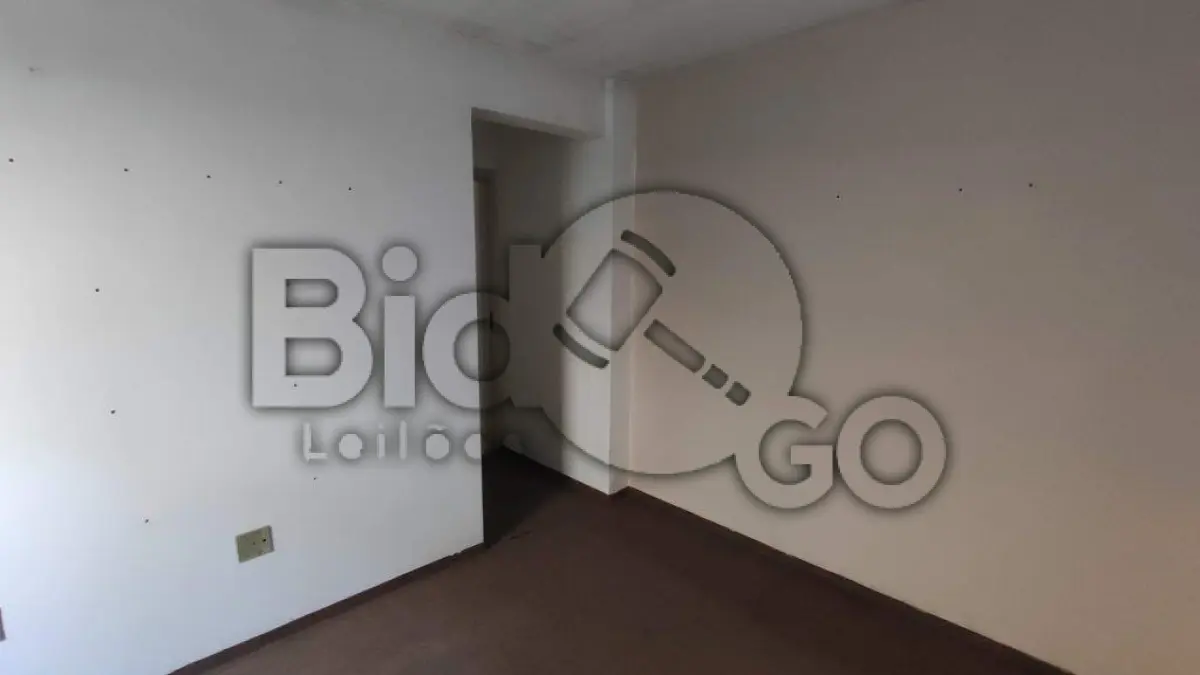 LOTE 001 - Apartamento de 2 dormitorios