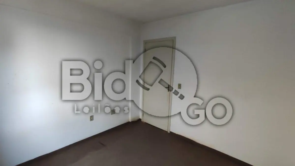 LOTE 003 - Apartamento de 2 dormitorios