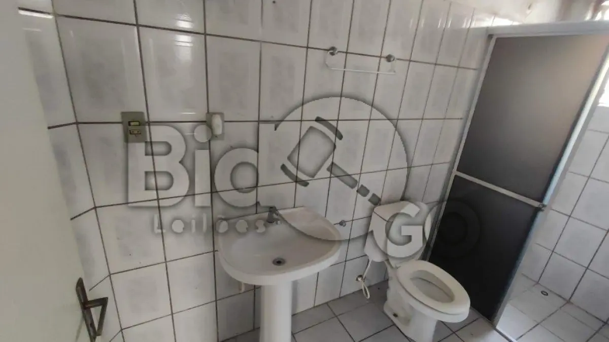 LOTE 006 - Apartamento de 2 dormitorios