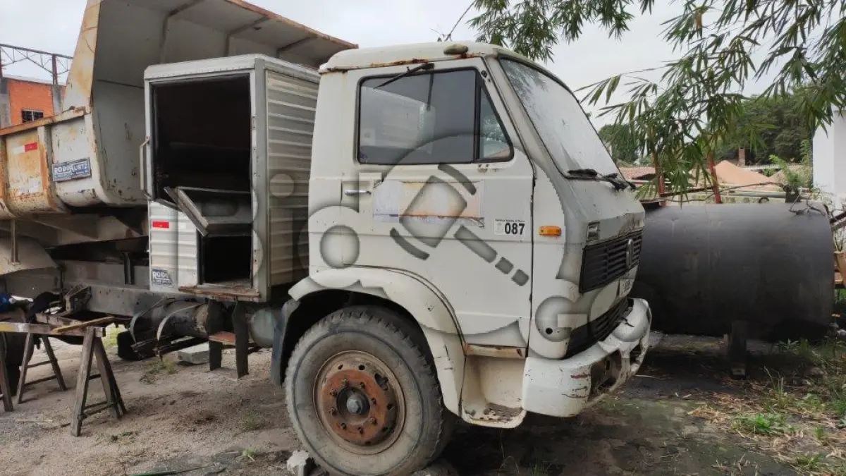 LOTE 031 - VW / 11.130 - ANO 1986/1986