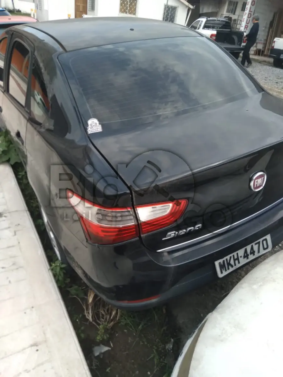 LOTE 006 - Marca: FIAT / Modelo: SIENA ATTRACTIV 1.4