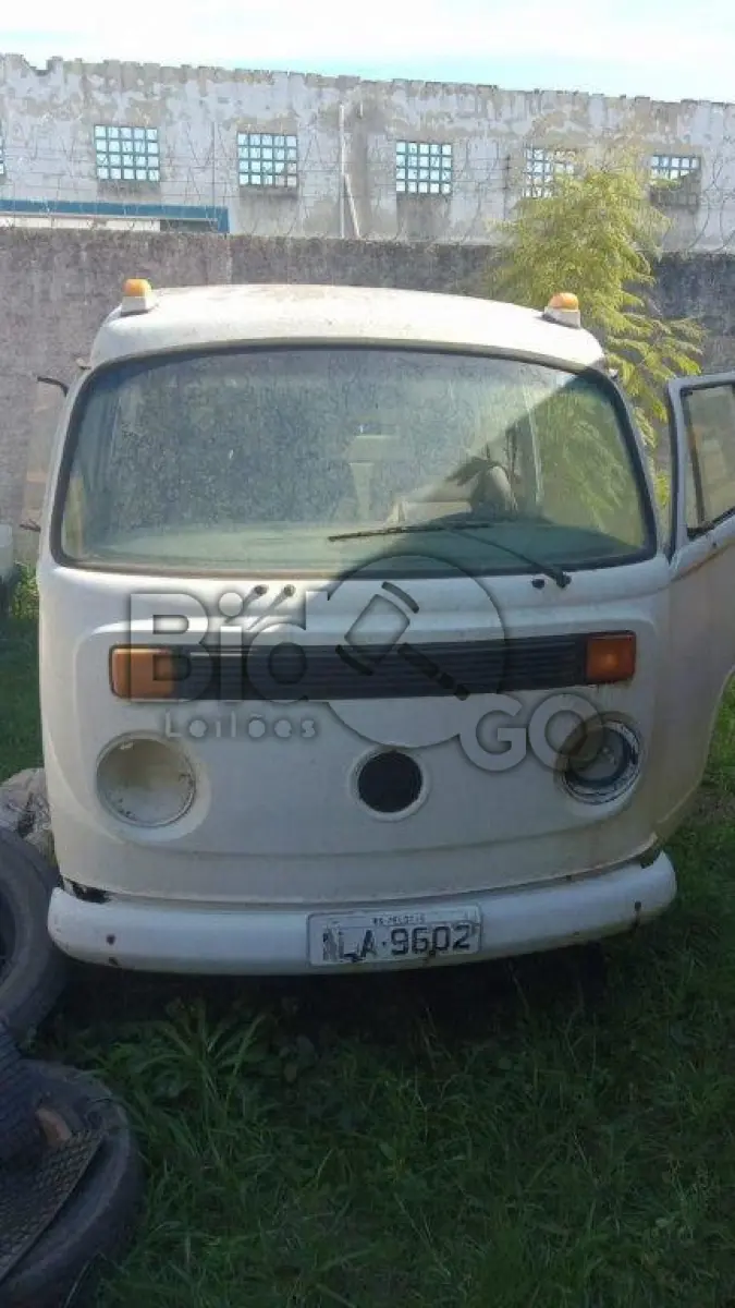 LOTE 025 - VW / KOMBI - ANO 2002/2003