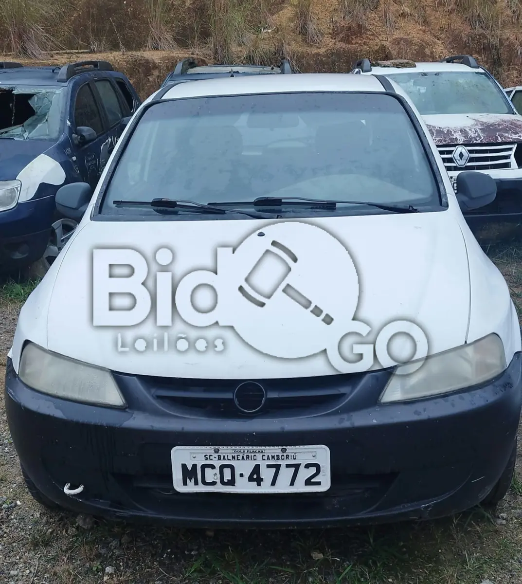 LOTE 008 - AUTOMÓVEL GM/CELTA