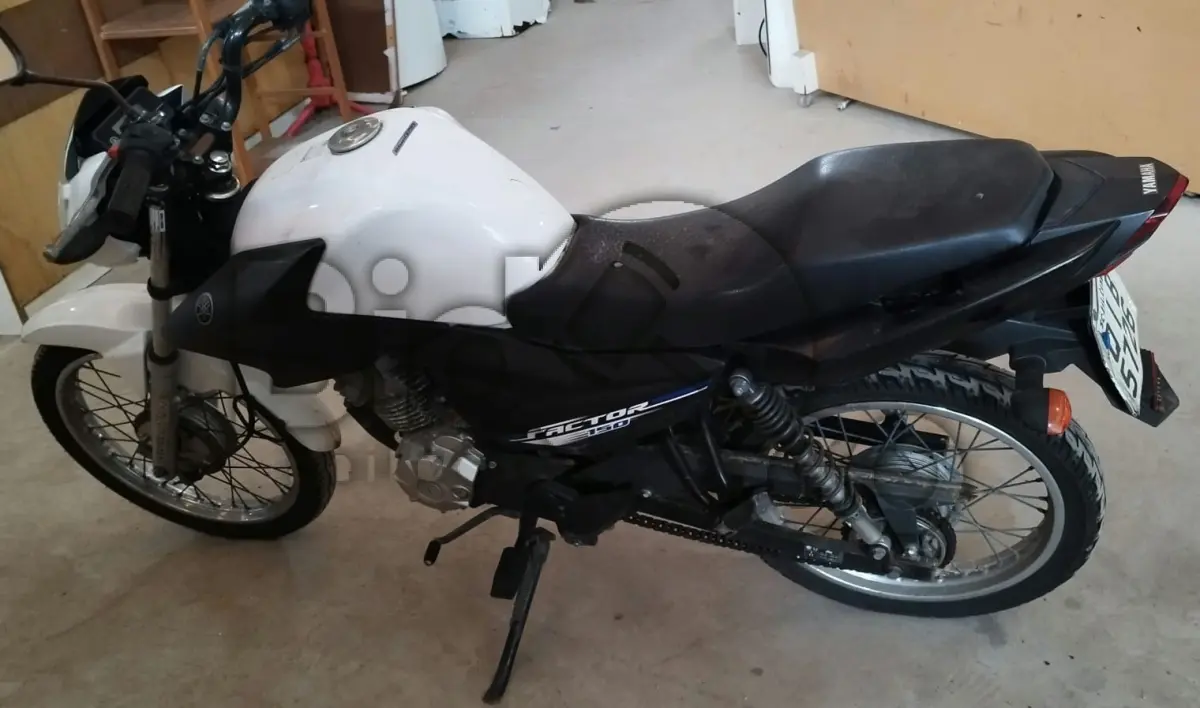 LOTE 028 - MOTOCICLETA YAMAHA/YBR150 FACTOR E