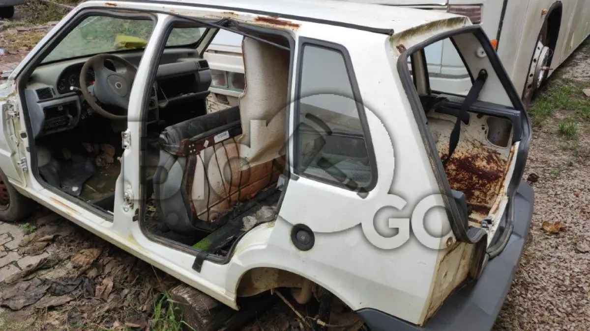 LOTE 019 - FIAT / UNO MILLE FIRE FLEX - ANO 2006/2006