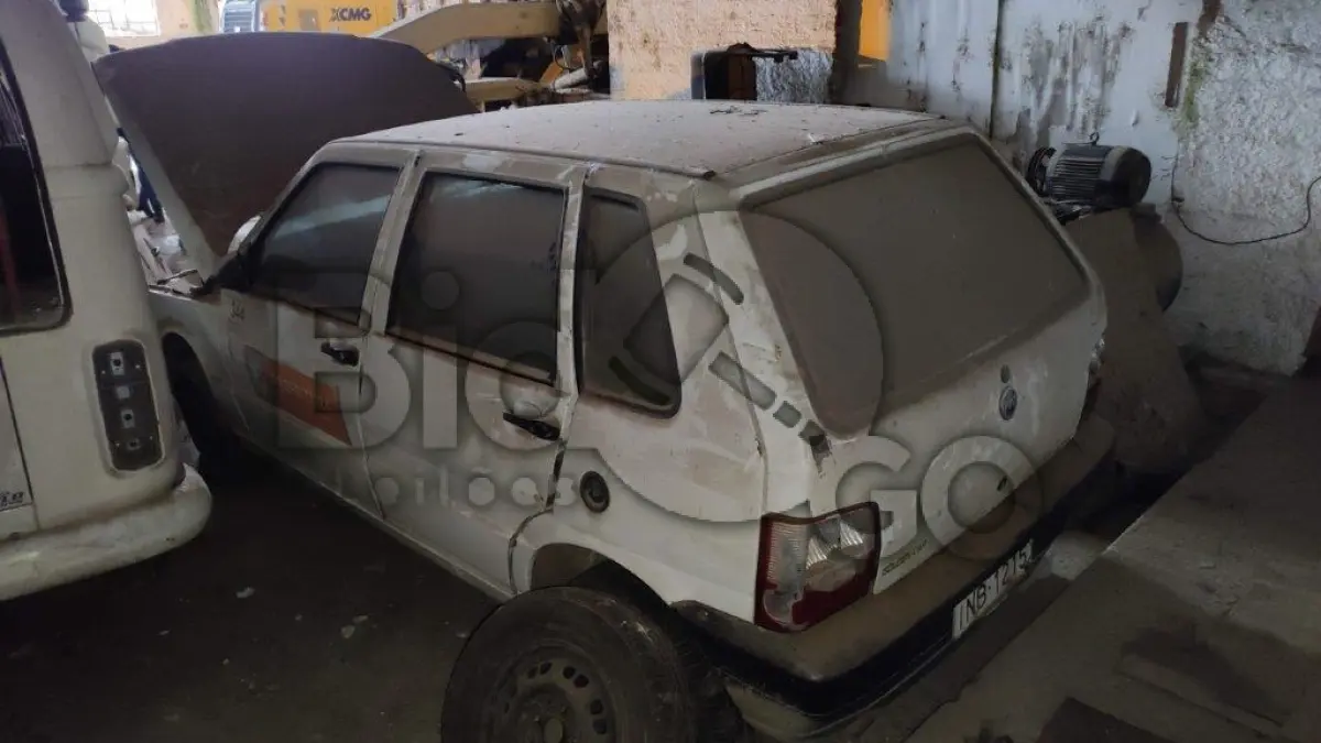 LOTE 030 - FIAT / UNO MILLE FIRE FLEX - ANO 2006/2006