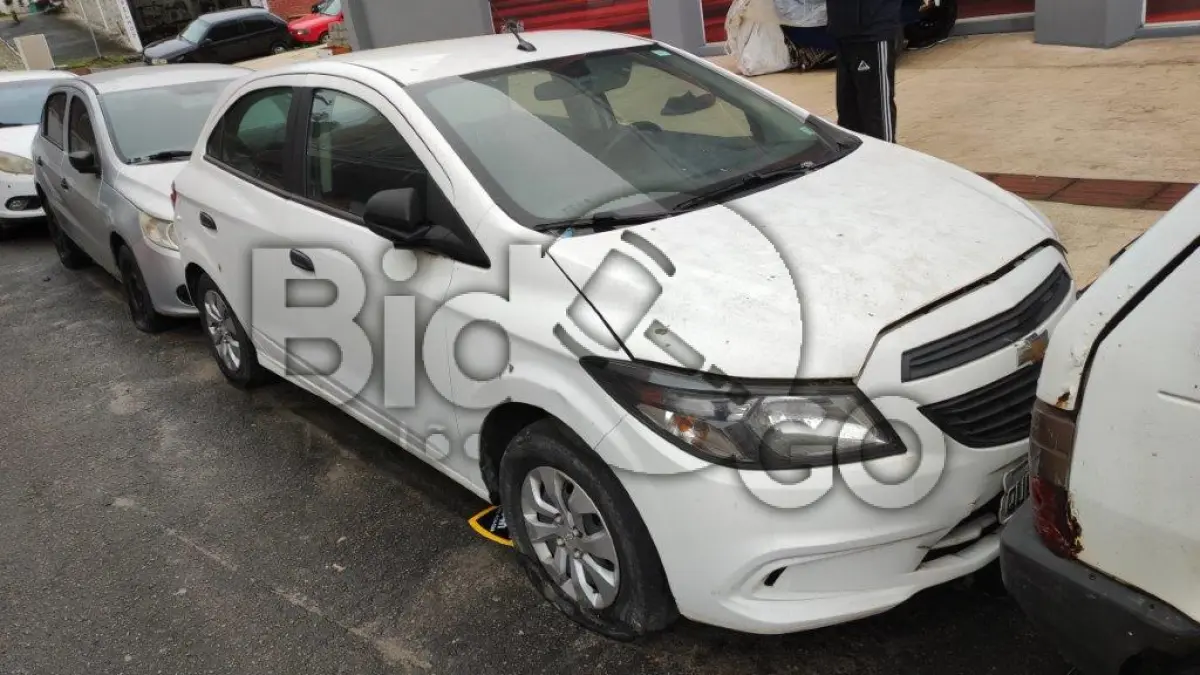 LOTE 005 -  Marca: CHEVROLET / Modelo: ONIX 10MT JOYE
