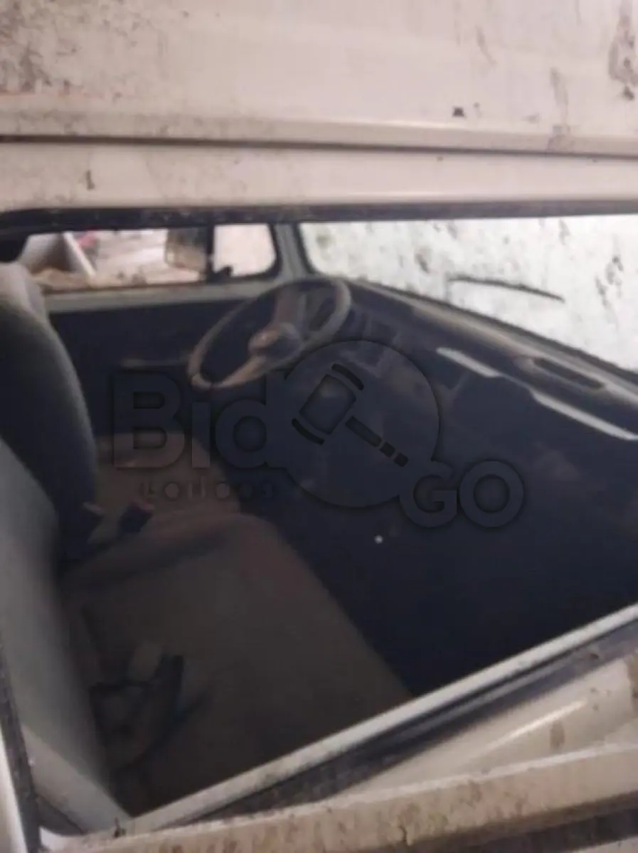 LOTE 032 - VW / KOMBI - ANO 2009/2010 