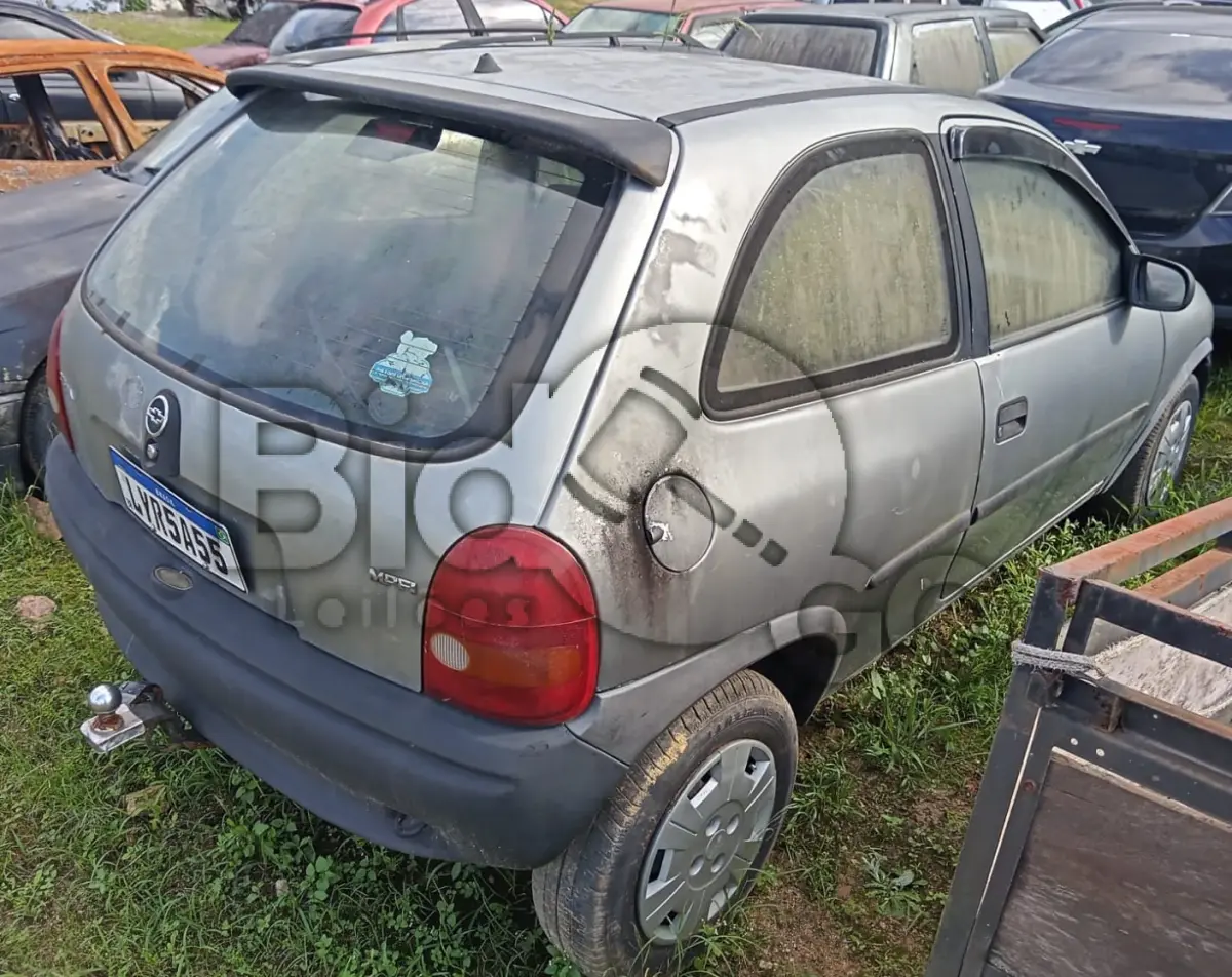 LOTE 009 - CORSA WIND