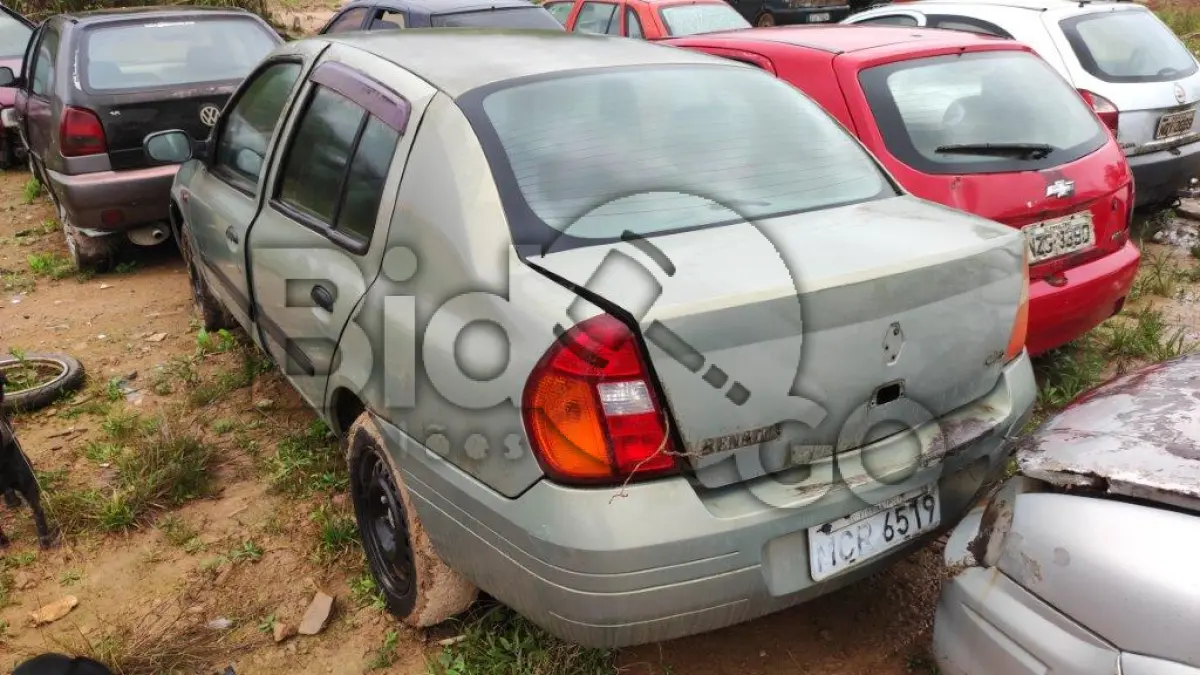 LOTE 016 - Marca: RENAULT / Modelo: CLIO RT 1.0 16V