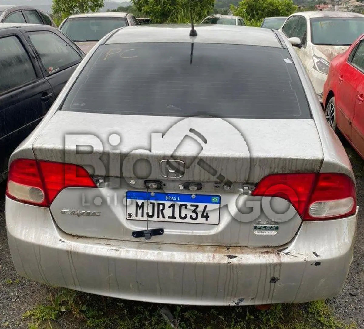 LOTE 008 - Espécie: PASSAGEIRO / Marca: HONDA / Modelo: CIVIC LXS FLEX / Placa: MJR1C34 / UF: SC / Município: Luiz Alves / Ano fabricação: 2008 / Ano modelo: 2008 / Cor: PRATA / Chassi: 93HFA66408Z224715 / Motor: R18A6-8224721 / RENAVAM:00968218326