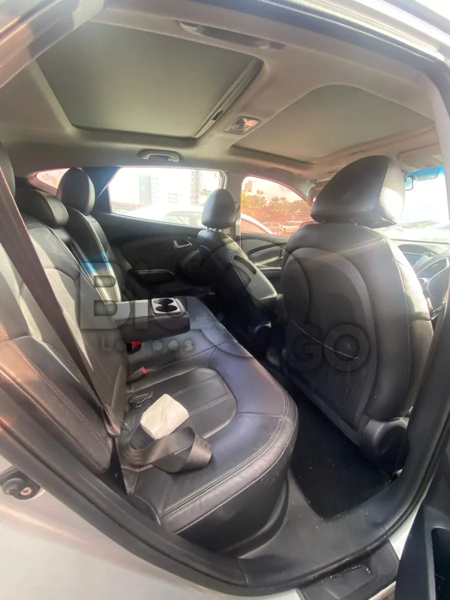 LOTE 004 - Espécie: MISTO / Marca: I / Modelo: HYUNDAI IX35 2.0 / Placa: ISK9549 / UF: PR / Município: Pato Branco / Ano fabricação: 2011 / Ano modelo: 2011 / Cor: PRATA / Chassi: KMHJU81BBCU325985 / Motor: G4KDBU413186 / RENAVAM: 00373829264
