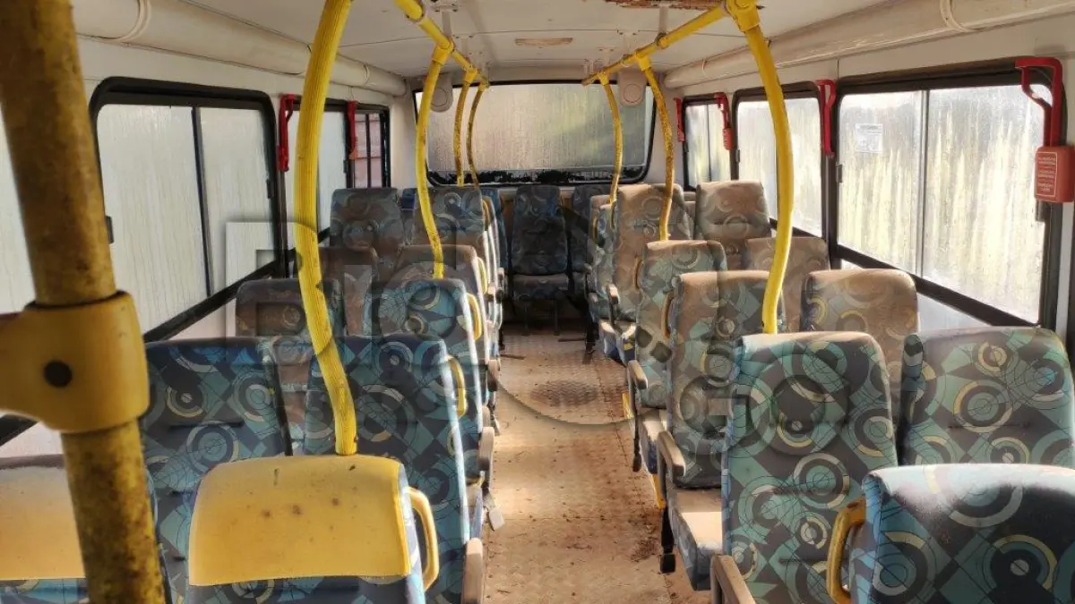 LOTE 018 - ÔNIBUS ESCOLAR VW 15.190/INDUSCAR FOZ 2500, Fabricação/Modelo: 2009/2009