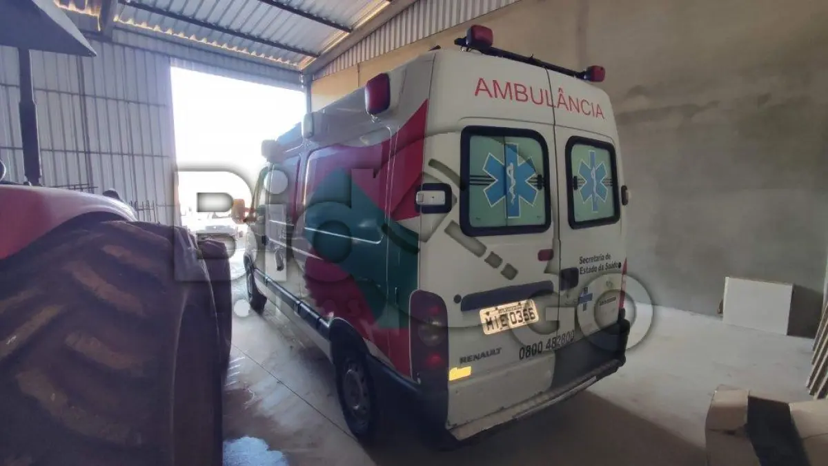 LOTE 017 - AMBULÂNCIA RENAULT/MASTERAMB RONTAN,Fabricação/Modelo: 2010/2010