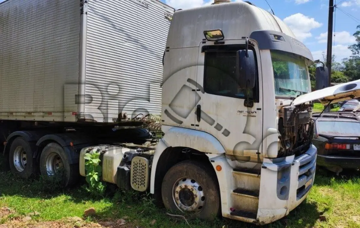 LOTE 021 - VW 25.390 CTC 6X2
