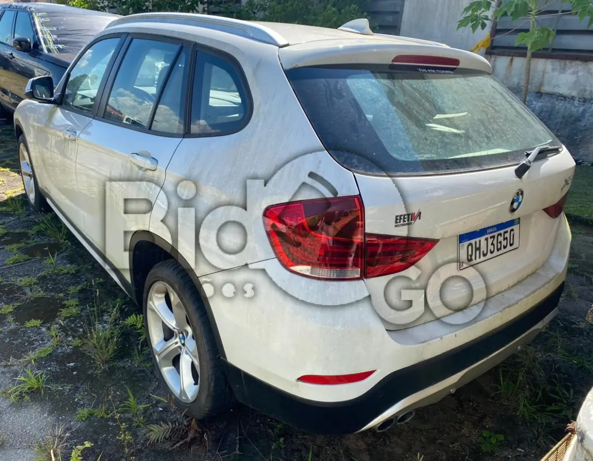 LOTE 001 - BMW X1 SDRIVE20I VL91  / Ano fabricação: 2014 / Ano modelo: 2014 / Cor: BRANCA