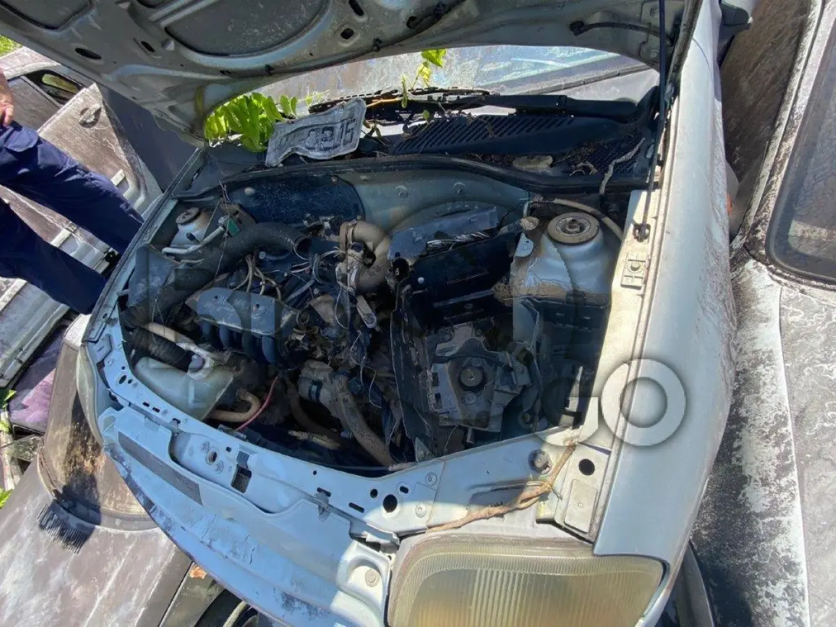LOTE 010 - Espécie: PASSAGEIRO / Marca: RENAULT / Modelo: CLIO RN 1.0 / Placa: MIL0205 / UF: SC / Município: Pomerode / Ano fabricação: 2000 / Ano modelo: 2000 / Cor: PRATA / Chassi: 93YBB0Y15YJ143332 / Motor: D7DC760F007783 / RENAVAM:00736258728