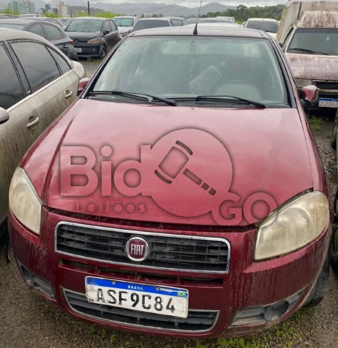 LOTE 007 - Espécie: PASSAGEIRO / Marca: I / Modelo: FIAT SIENA EL FLEX / Placa: ASF9C84   /   UF:   PR   / Município: Rio Azul / Ano fabricação: 2009 / Ano modelo: 2010 / Cor: VERMELHA / Chassi: 8AP17202LA2099087  / Motor: 310A10119285327 / RENAVAM: 00194760685