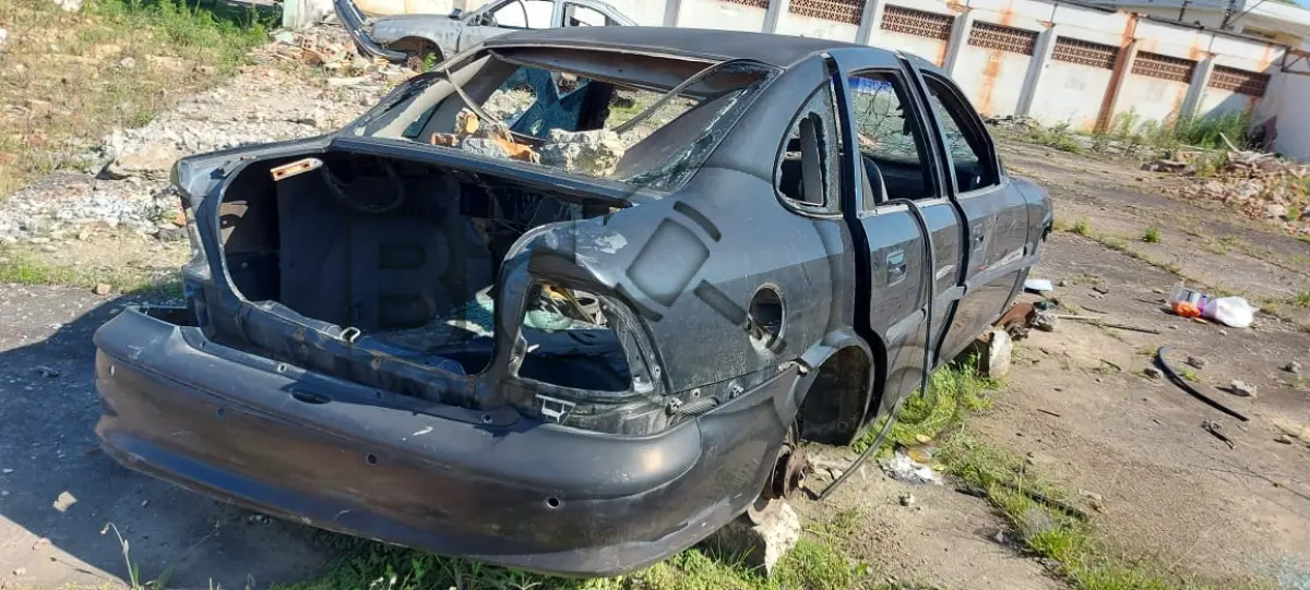 LOTE 030 - SUCATA AUTOMOTIVA