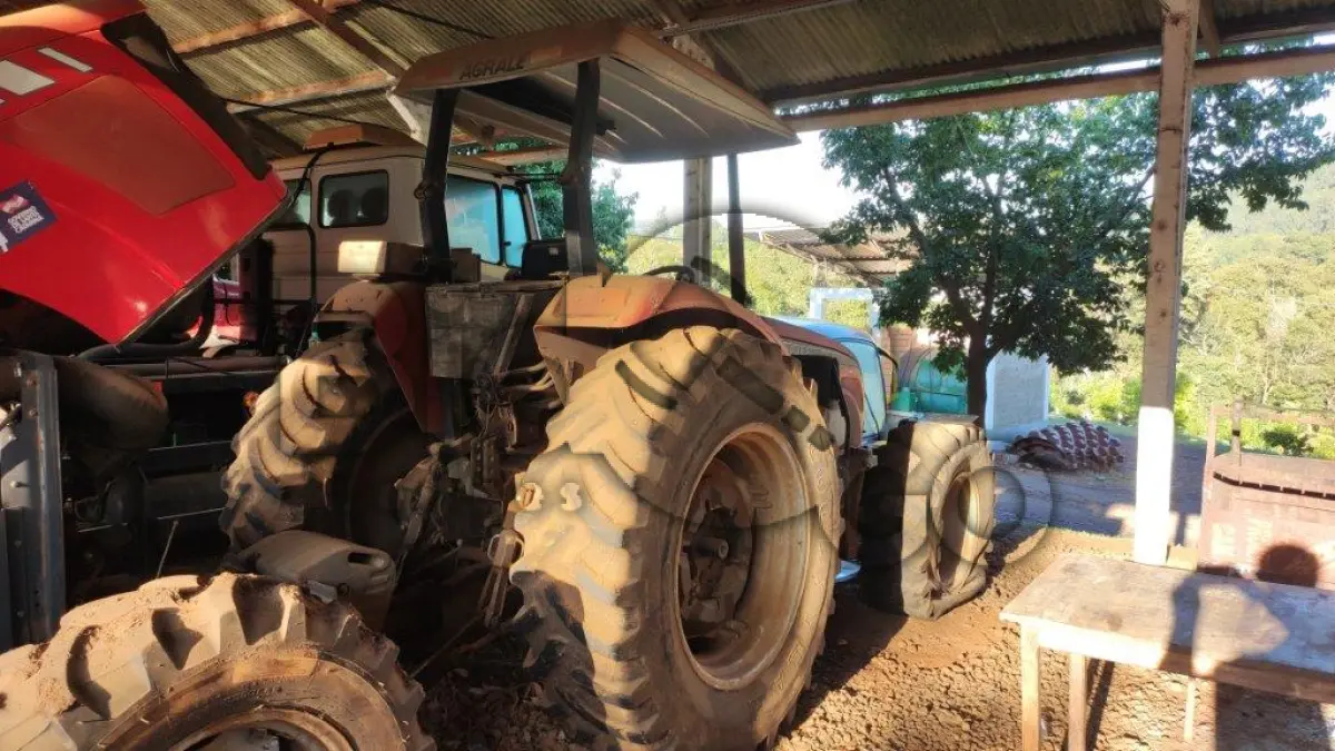 LOTE 011 - Trator Agrícola, Marca Agrale, Modelo: 5085.4