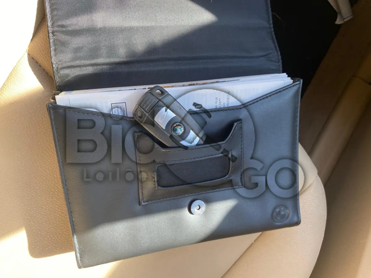 LOTE 001 - BMW X1 SDRIVE20I VL91  / Ano fabricação: 2014 / Ano modelo: 2014 / Cor: BRANCA