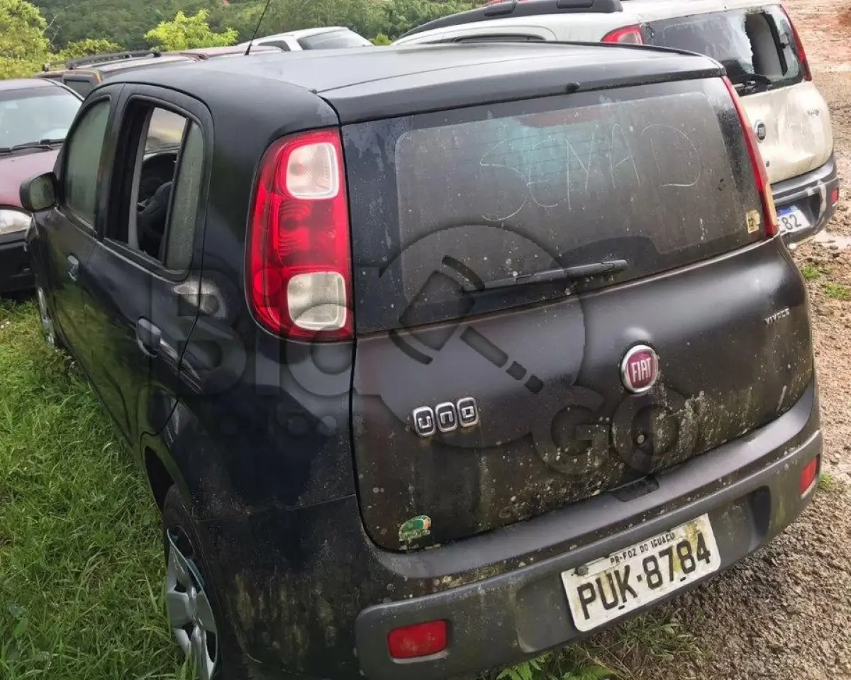 LOTE 016 - Espécie: PASSAGEIRO / Marca: FIAT / Modelo: UNO VIVACE 1.0 / Placa: PUK8H84   /   UF: PR / Município: Foz do Iguaçu / Ano fabricação: 2014 / Ano modelo: 2014 / Cor: PRETA / Chassi: 9BD195152E0611825 / Motor: 310A10112160663 / RENAVAM:01165111168