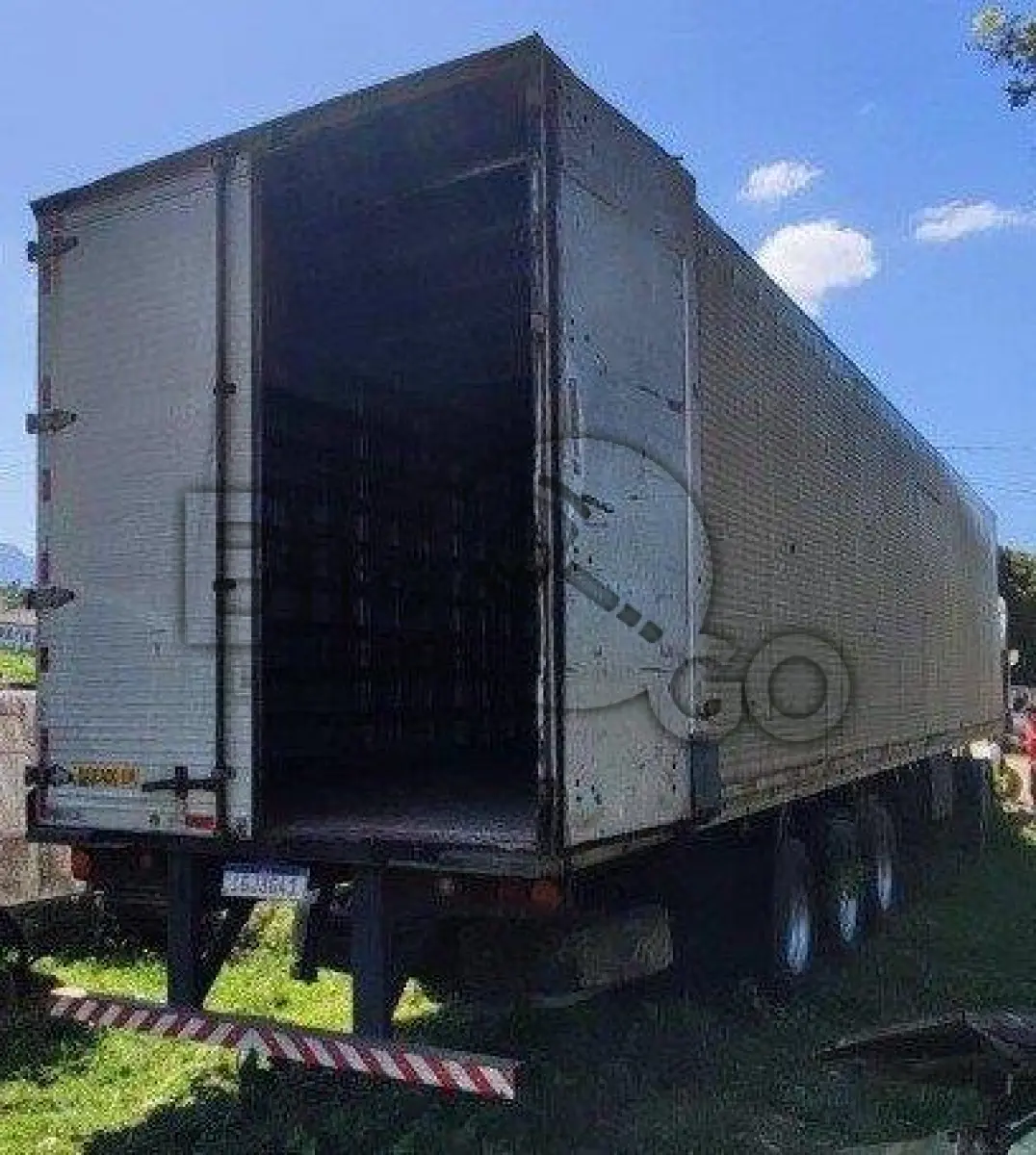 LOTE 022 - RANDON SR FD CG