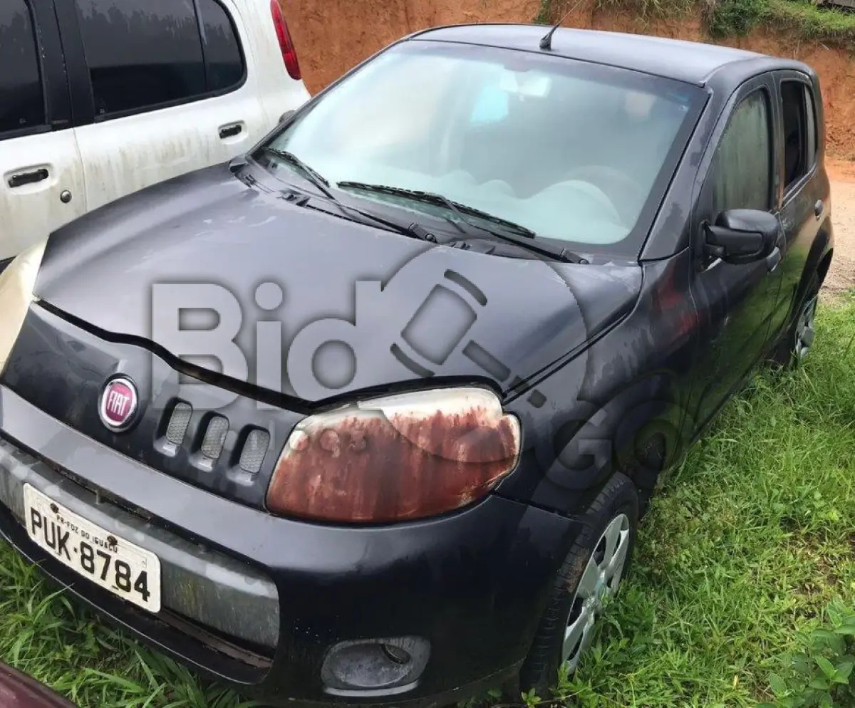 LOTE 016 - Espécie: PASSAGEIRO / Marca: FIAT / Modelo: UNO VIVACE 1.0 / Placa: PUK8H84   /   UF: PR / Município: Foz do Iguaçu / Ano fabricação: 2014 / Ano modelo: 2014 / Cor: PRETA / Chassi: 9BD195152E0611825 / Motor: 310A10112160663 / RENAVAM:01165111168