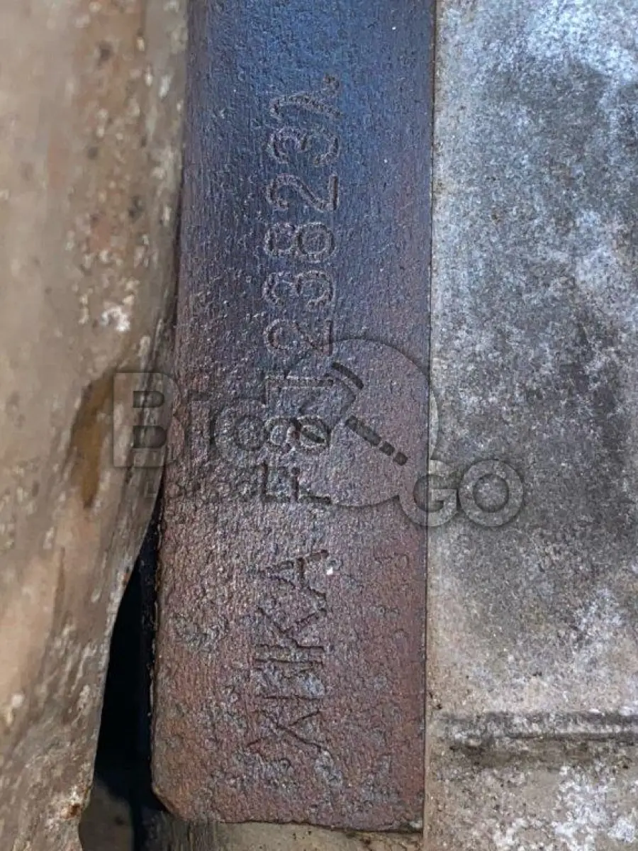 LOTE 014 - Espécie: AUTOMOVEL / Marca: FORD / Modelo: KA SE 1.0 HA / Placa: MMC0687 / UF: SC / Município: Joinville / Ano fabricação: 2014 / Ano modelo: 2015 / Cor: VERMELHA / Chassi: 9BFZH55LXF8123823 / Motor: XNKAF8123823 / RENAVAM: 1016892621