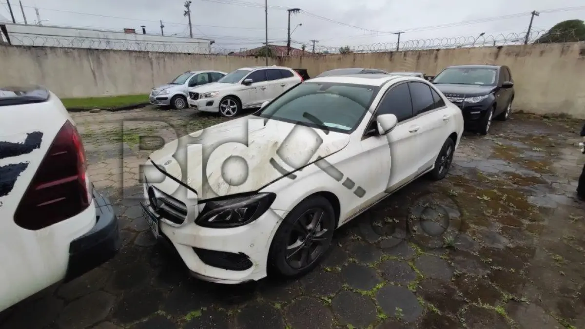 LOTE 005 - M.BENZ / Modelo: C250 / Ano fabricação: 2017 / Ano modelo: 2017 / Cor: BRANCA 