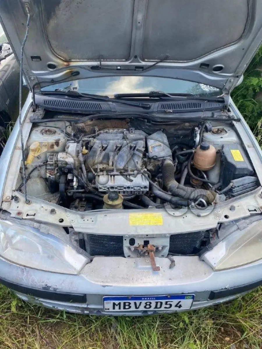 LOTE 022 - Espécie: PASSAGEIRO / Marca: RENAULT / Modelo: MEGANE RT 1.6 / Placa: MBV8D54 / UF: SC / Município: Camboriú / Ano fabricação: 2002 / Ano modelo: 2002 / Cor: PRATA / Chassi: 8A1BA00253L372449 / Motor:K4MJ706Q038437 RENAVAM: 00806370360