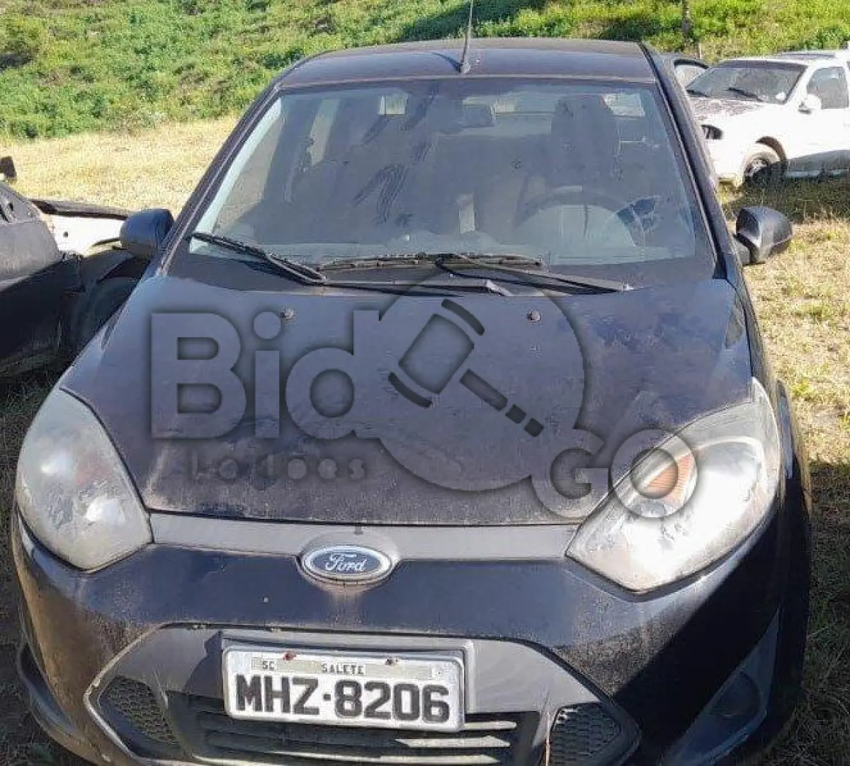 LOTE 046 - Espécie: PASSAGEIRO / Marca: FORD / Modelo: FIESTA SEDAN FLEX / Placa: MHZ8206 / UF: SC / Município: Salete / Ano fabricação: 2010 / Ano modelo: 2011 / Cor: PRETA / Chassi: 9BFZF54AXB8061386 / Motor: SM9AB8061386 / RENAVAM: 00219294593