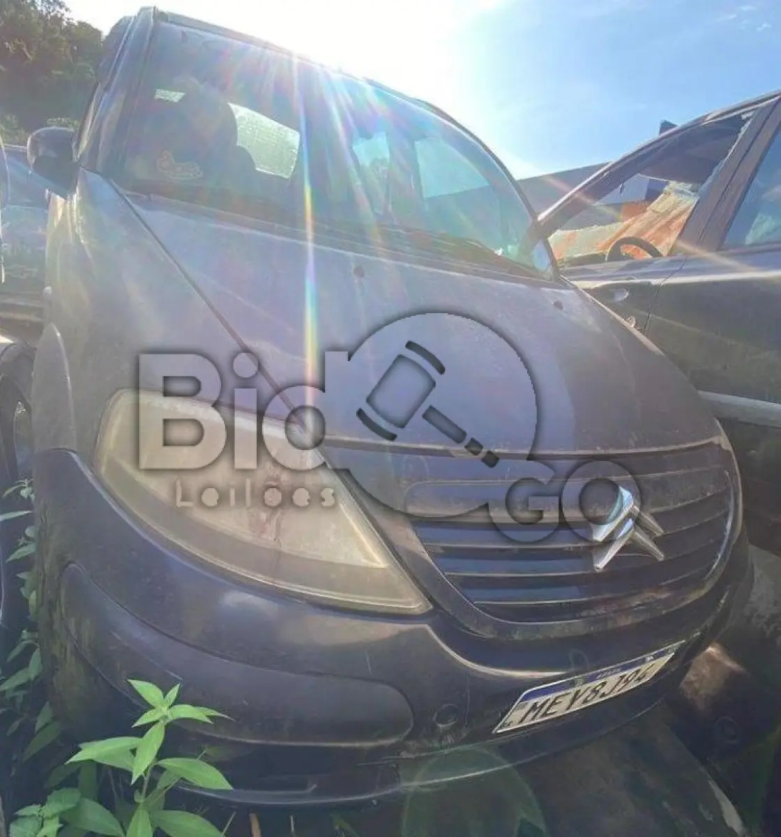 LOTE 024 - Espécie: PASSAGEIRO / Marca: CITROEN / Modelo: C3 GLX 14 FLEX / Placa: MEY8J94 / UF: SC / Município: Blumenau / Ano fabricação: 2008 / Ano modelo: 2008 / Cor: PRETA / Chassi: 935FCKFV88B554055 / Motor: 10DBS50052429 / RENAVAM: 00967179602