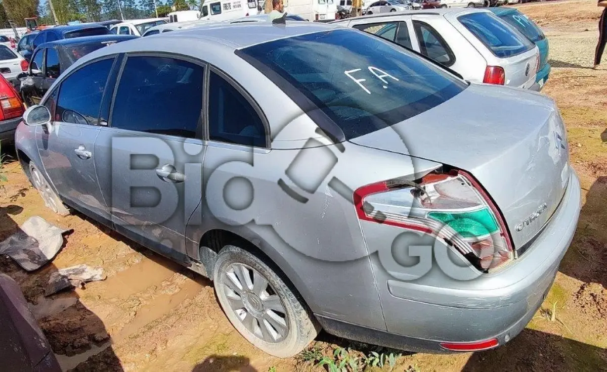 LOTE 042 - Espécie: PASSAGEIRO / Marca: I / Modelo: CITROEN C4 PALLAS20EAF / Placa: MHO6A25 / UF: SC / Município: Jaraguá do Sul / Ano fabricação: 2009 / Ano modelo: 2009 / Cor: PRATA / Chassi: 8BCLDRFJW9G534841 / Motor: 10TWAA0020267 RENAVAM: 00164528407