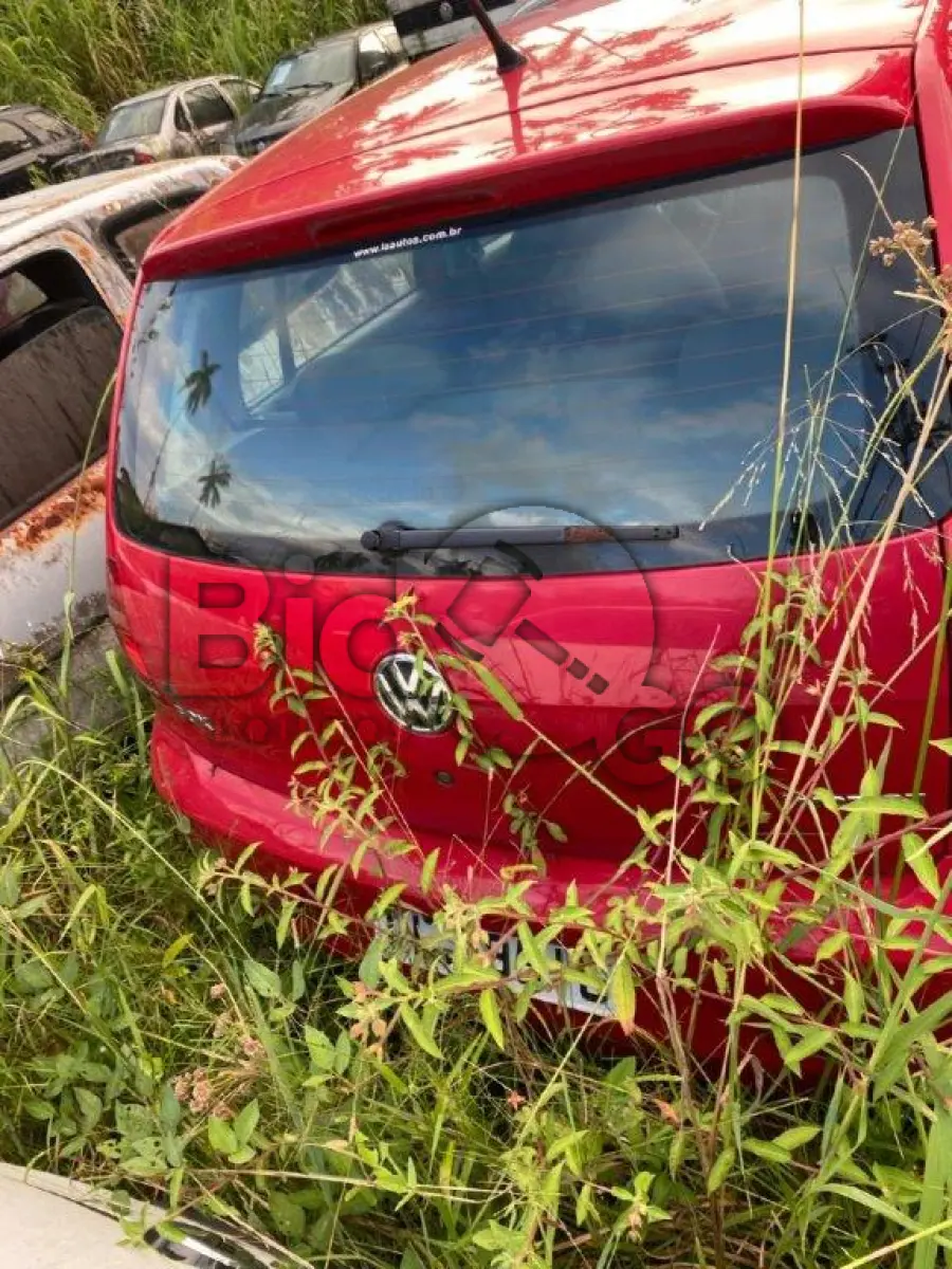 LOTE 003 - Espécie: PASSAGEIRO / Marca: VW / Modelo: FOX 1.6 GII / Placa: LLJ9516 / UF: SC / Município: Joinville / Ano fabricação: 2010 / Ano modelo: 2010 / Cor: VERMELHA / Chassi: 9BWAB05Z8B4132270 / Motor: CCR460810 / RENAVAM: 00283759259