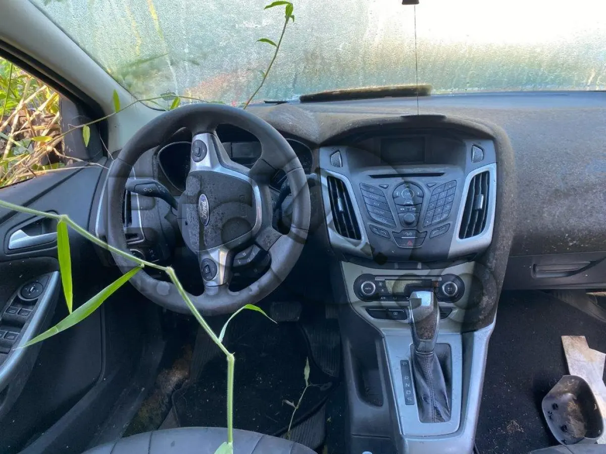 LOTE 053 - Espécie: PASSAGEIRO / Marca: I / Modelo: FORD FOCUS SE AT 2.0 S / Placa: PVC2023 / UF: SC / Município: Salto Veloso / Ano fabricação: 2014 / Ano modelo: 2014 / Cor: PRATA / Chassi: 8AFSZZFFCFJ269738 / Motor: U4DAFJ269738 / RENAVAM: 01028859993