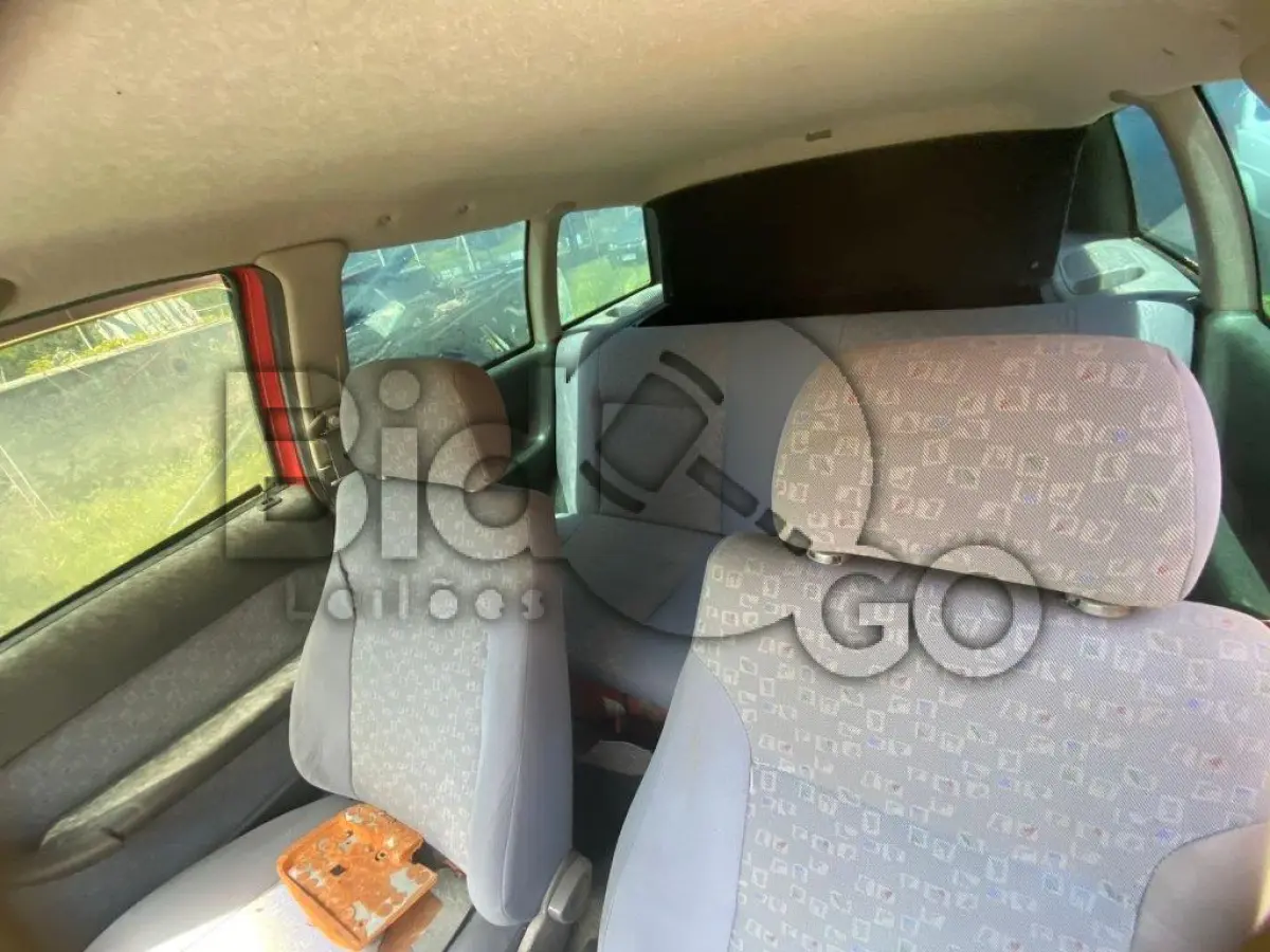 LOTE 027 - Espécie: PASSAGEIRO / Marca: VW / Modelo: PARATI CL 1.6 MI / Placa: LYY7395 / UF: SC / Município: Timbó / Ano fabricação: 1997 / Ano modelo: 1997 / Cor: VERMELHA / Chassi: 9BWZZZ379VT144970 / Motor: UND099703 / RENAVAM: 00679596828