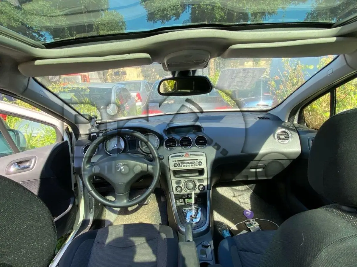 LOTE 016 - Espécie: PASSAGEIRO / Marca: I / Modelo: PEUGEOT 308 ALLURE / Placa: MKW3H71 / UF: SC / Município: Joinville / Ano fabricação: 2012 / Ano modelo: 2013 / Cor: BRANCA / Chassi: 8AD4CRFJWDG050090 / Motor: 10XN130138824 / RENAVAM: 00506981827