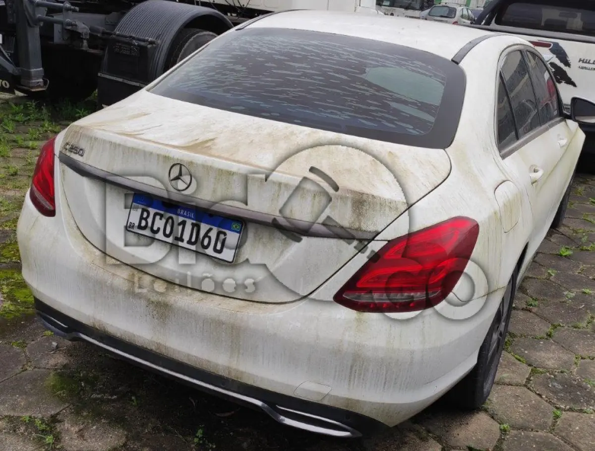 LOTE 005 - M.BENZ / Modelo: C250 / Ano fabricação: 2017 / Ano modelo: 2017 / Cor: BRANCA 