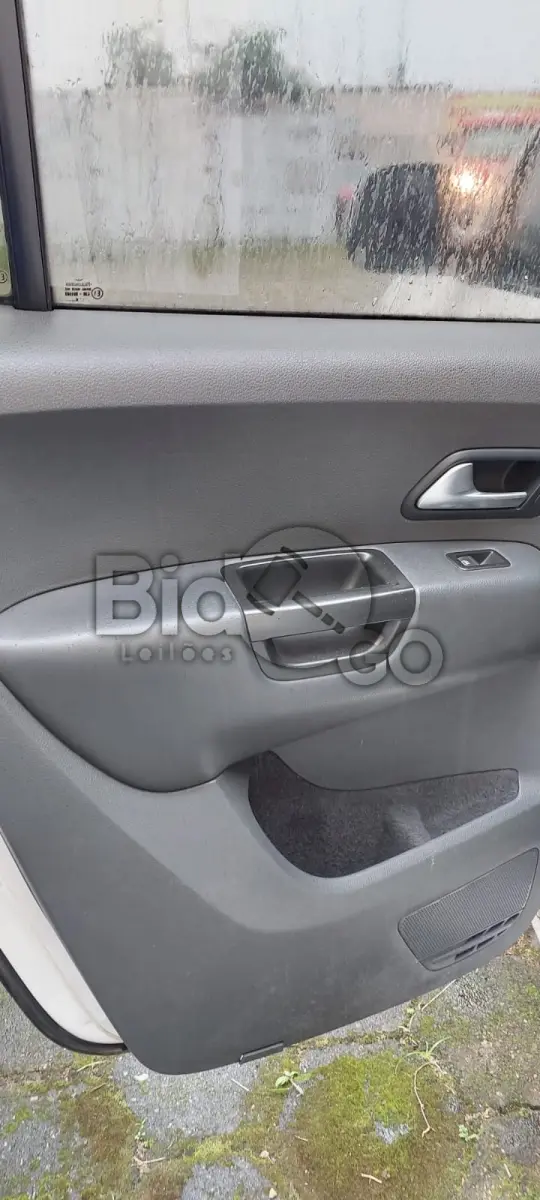 LOTE 008 - VW AMAROK CD 4X4 HIGH / Placa: QGA8G08 / Ano fabricação: 2014 / Ano
modelo: 2014 / Cor: BRANCA 