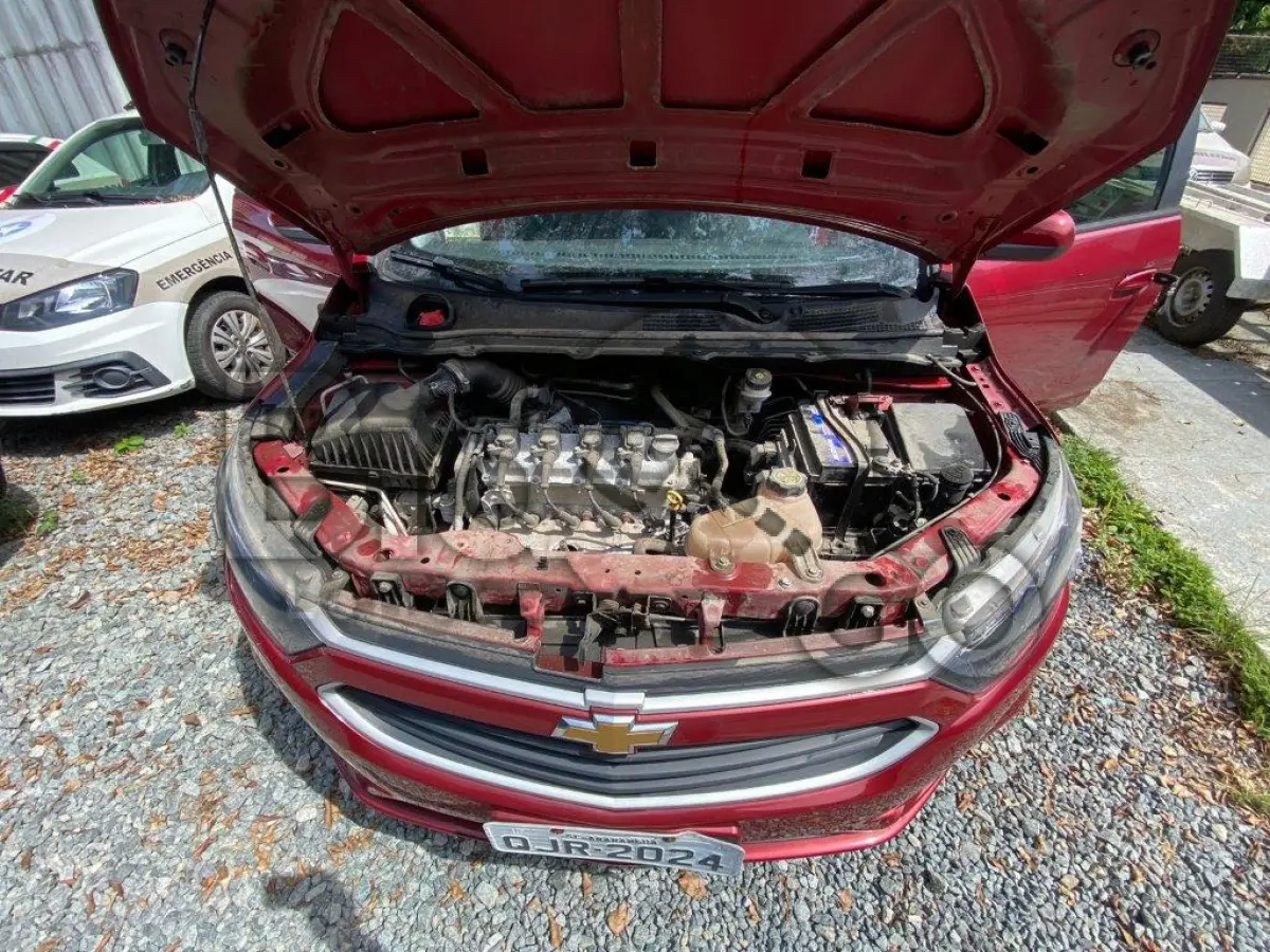 LOTE 025 - Espécie: PASSAGEIRO / Marca: CHEVROLET / Modelo: ONIX 1.0MT LT / Placa: QJR2024 / UF: SC / Município: Araranguá / Ano fabricação: 2019 / Ano modelo: 2019 / Cor: VERMELHA / Chassi: 9BGKS48U0KG366677 / Motor: JTSSH2513 / RENAVAM: 01193023219