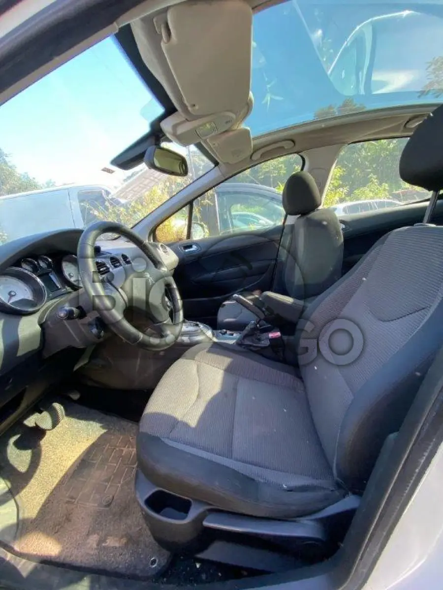 LOTE 016 - Espécie: PASSAGEIRO / Marca: I / Modelo: PEUGEOT 308 ALLURE / Placa: MKW3H71 / UF: SC / Município: Joinville / Ano fabricação: 2012 / Ano modelo: 2013 / Cor: BRANCA / Chassi: 8AD4CRFJWDG050090 / Motor: 10XN130138824 / RENAVAM: 00506981827