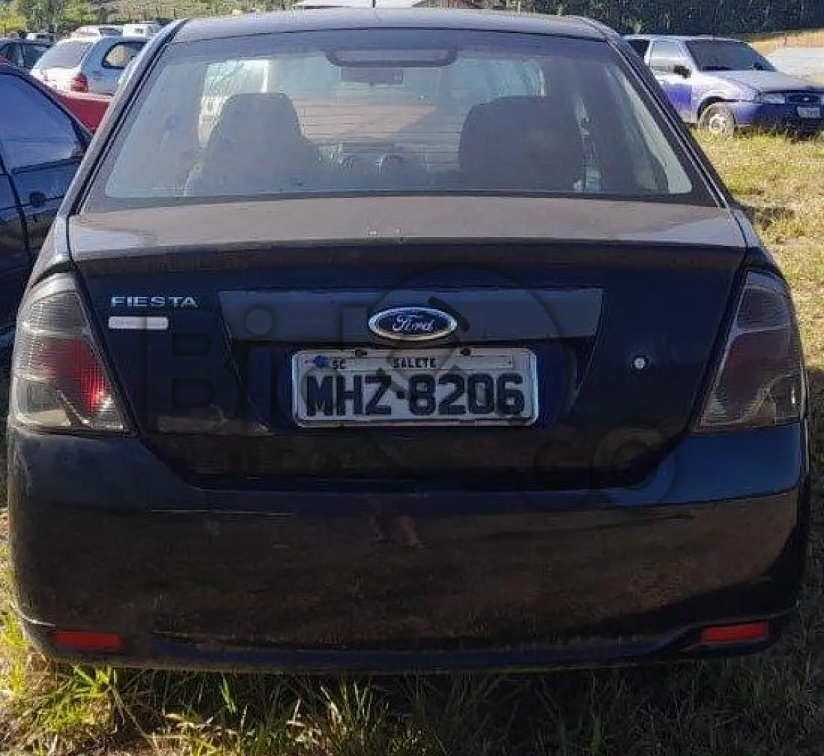 LOTE 046 - Espécie: PASSAGEIRO / Marca: FORD / Modelo: FIESTA SEDAN FLEX / Placa: MHZ8206 / UF: SC / Município: Salete / Ano fabricação: 2010 / Ano modelo: 2011 / Cor: PRETA / Chassi: 9BFZF54AXB8061386 / Motor: SM9AB8061386 / RENAVAM: 00219294593