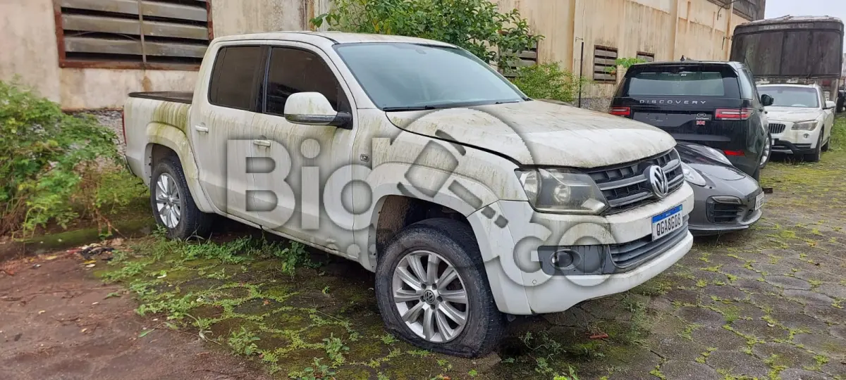 LOTE 008 - VW AMAROK CD 4X4 HIGH / Placa: QGA8G08 / Ano fabricação: 2014 / Ano
modelo: 2014 / Cor: BRANCA 